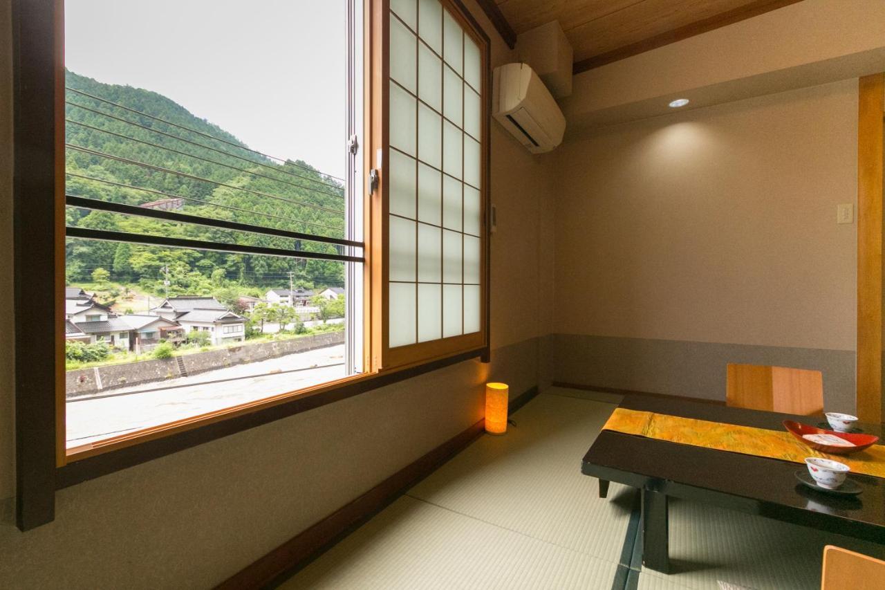 Matsunoya Kasen Hotell Maniwa Rum bild